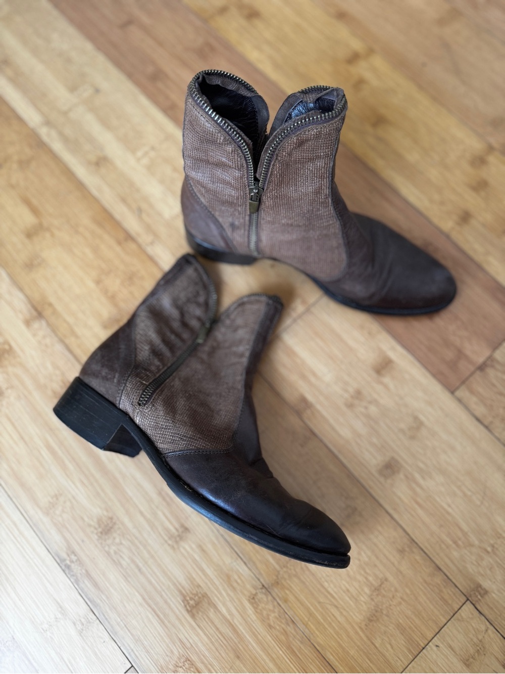 Italian Leather Rugged Ankle Boots. Distressed Brown Zip Booties. EU Handmade 39
